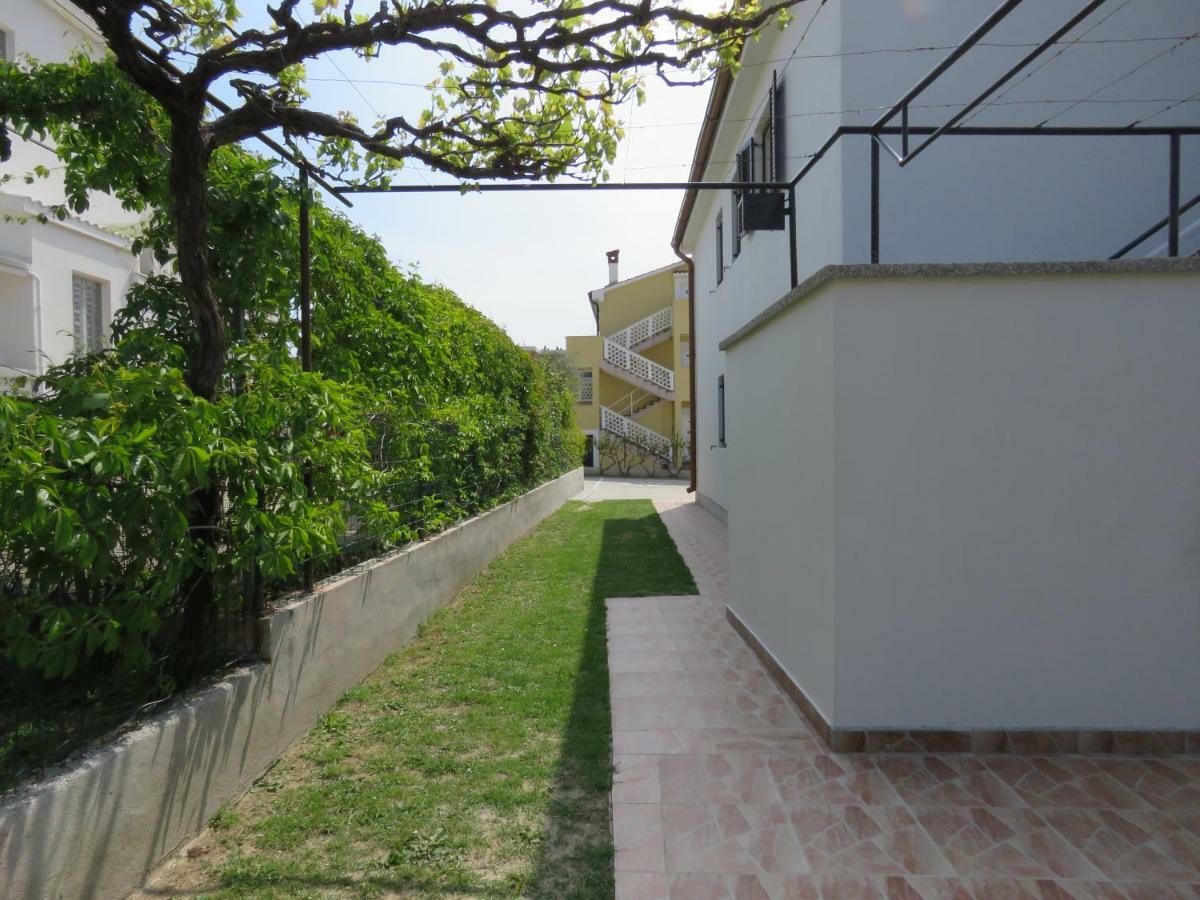 Apartments Cubranic Baška Extérieur photo